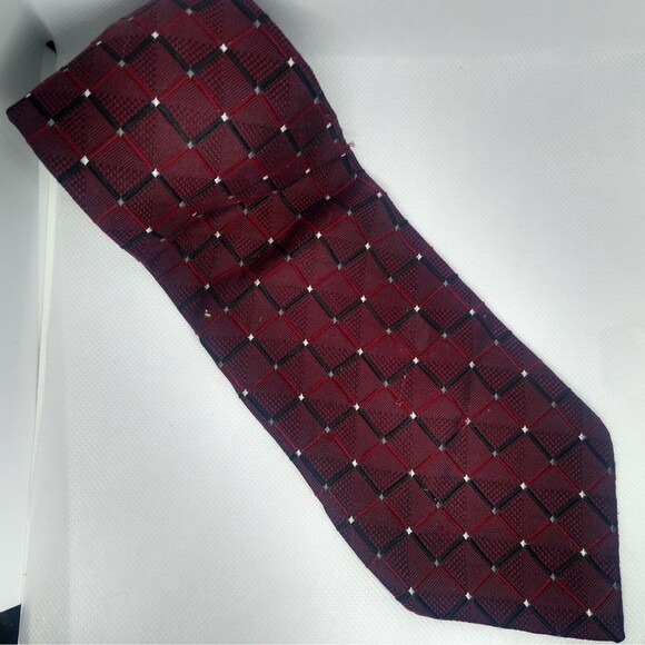 Roberto Villini Collezione Hand Made All Silk Maroon red black white - Picture 1 of 4